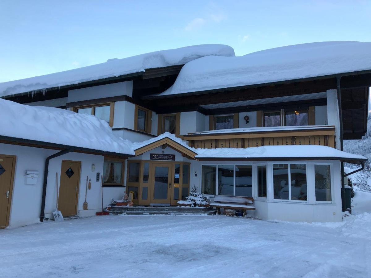 Gaestehaus Strasser Riezlern Esterno foto