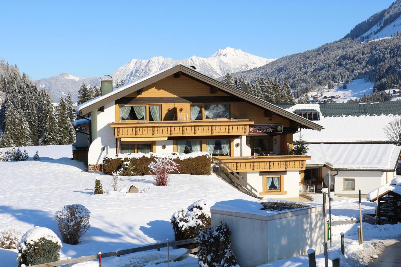 Gaestehaus Strasser Riezlern Esterno foto